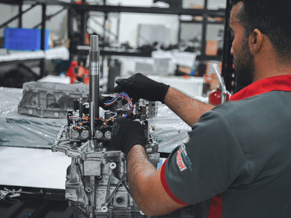 Car gearbox repair UAE
